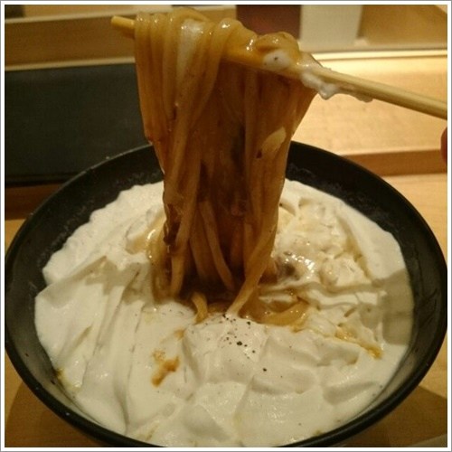 白いカレーうどん　場所